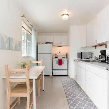 Unique, Convenient, Centrally Located Apartment Kent Exterior photo