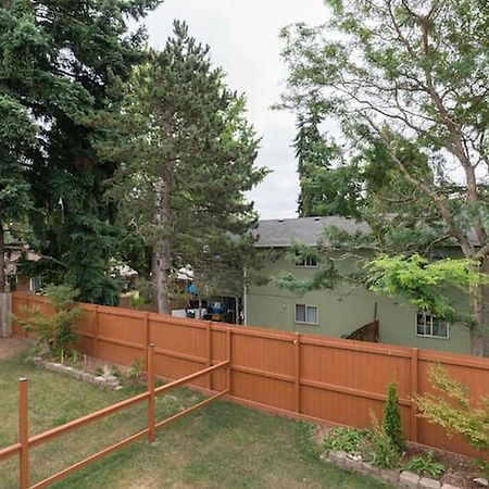 Unique, Convenient, Centrally Located Apartment Kent Exterior photo