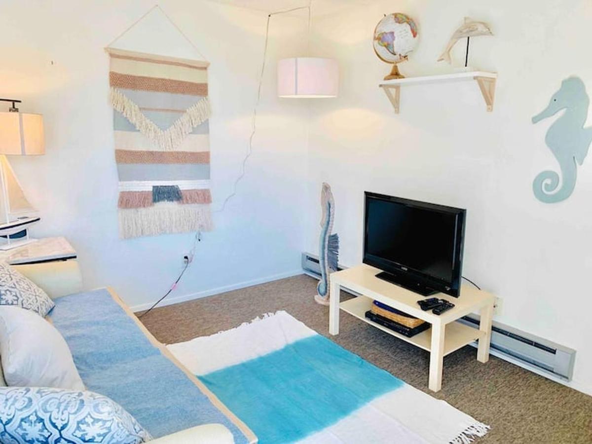 Unique, Convenient, Centrally Located Apartment Kent Exterior photo
