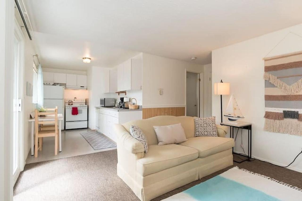 Unique, Convenient, Centrally Located Apartment Kent Exterior photo