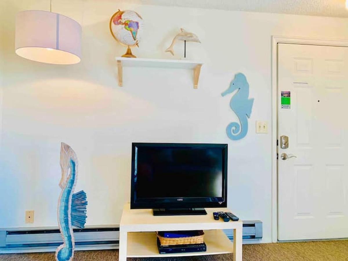 Unique, Convenient, Centrally Located Apartment Kent Exterior photo